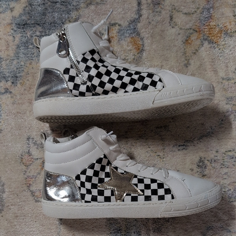 Vintage Havana Checkerboard High-Top Sneakers with Metallic Star • Size 10 - Picture 2 of 8